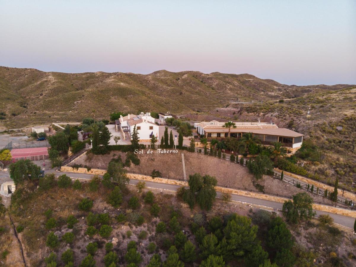 Гостевой дом Complejo Rural Sol De Таберно Экстерьер фото
